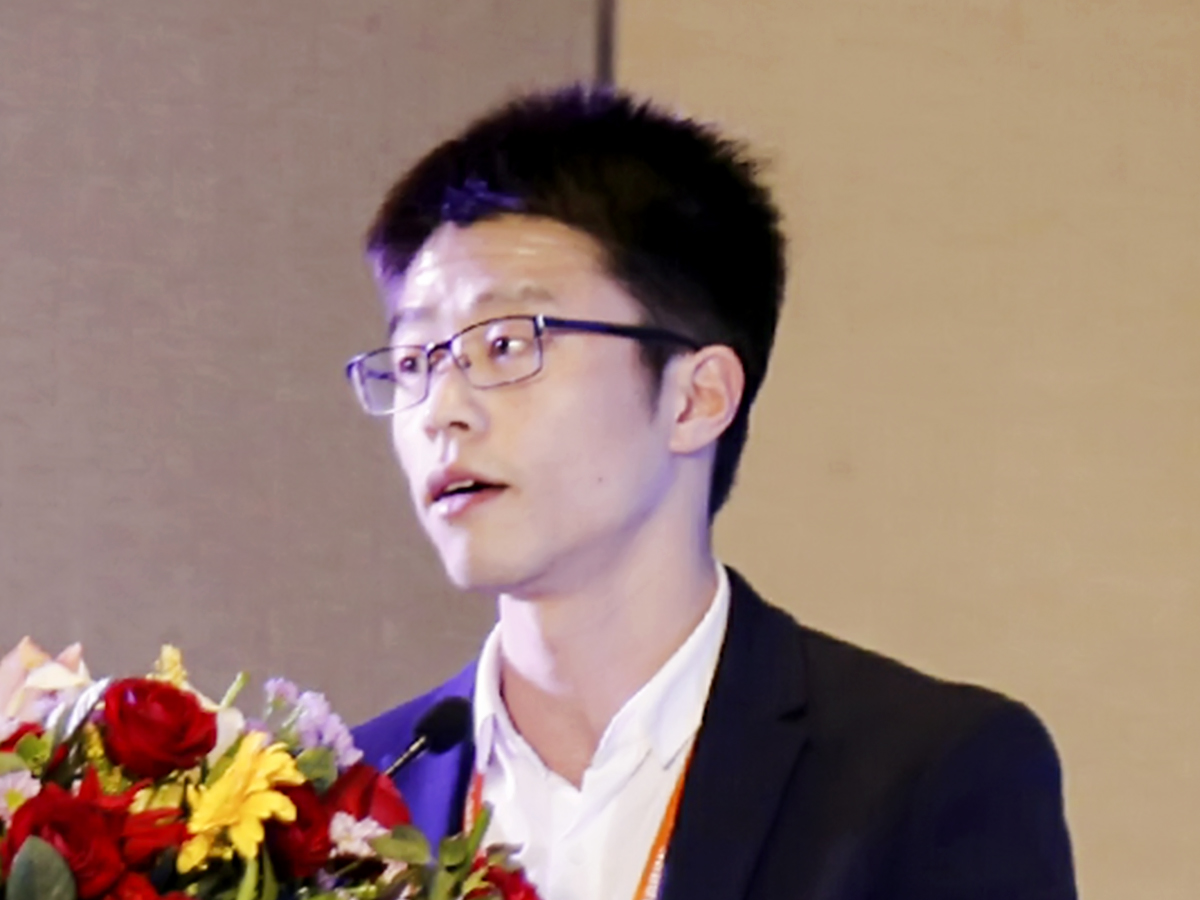 邵辉1.jpg